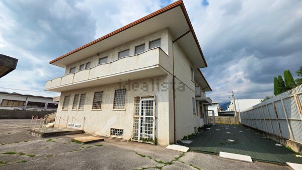 capannone in vendita a Bassano del Grappa