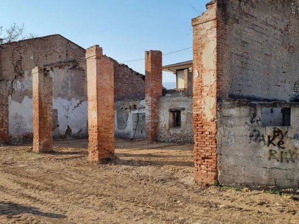 casa indipendente in vendita a Bassano del Grappa