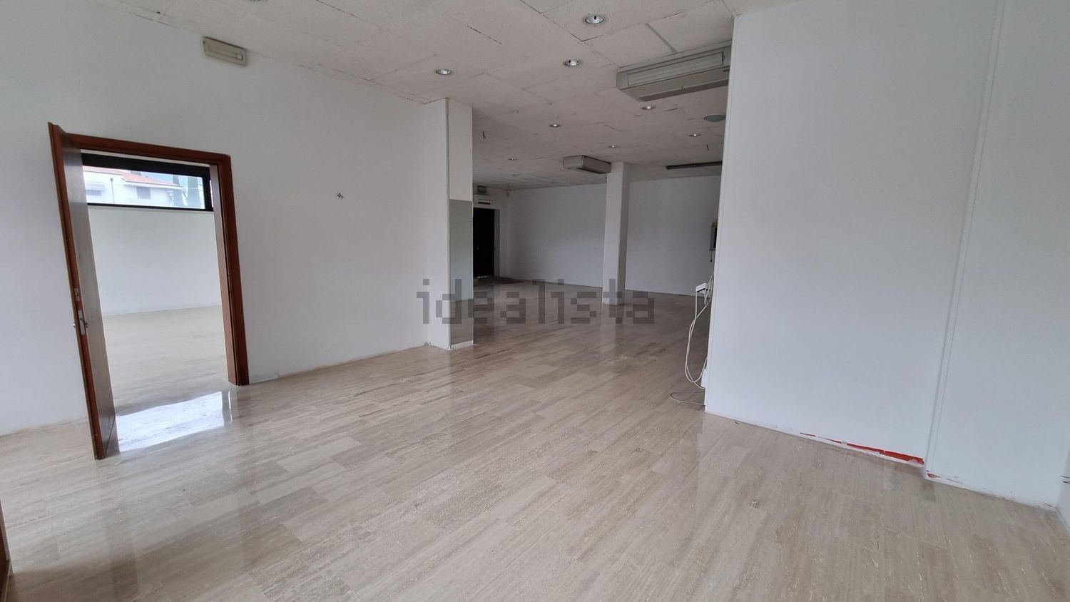 negozio in vendita a Bassano del Grappa