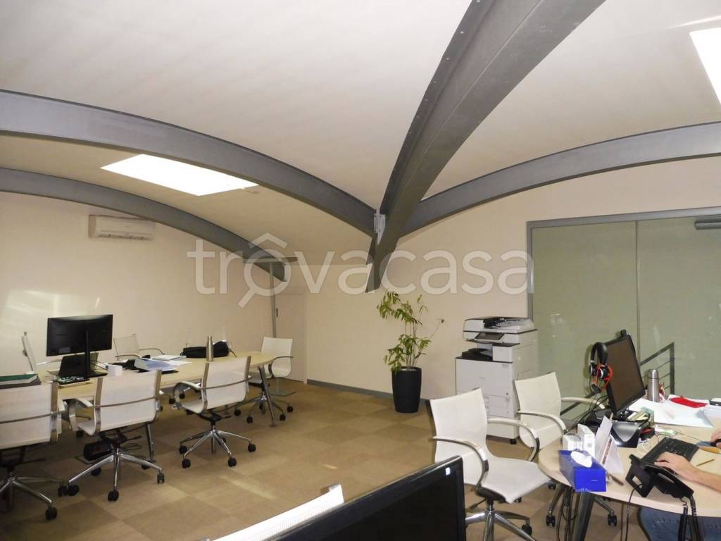 ufficio in vendita a Bassano del Grappa