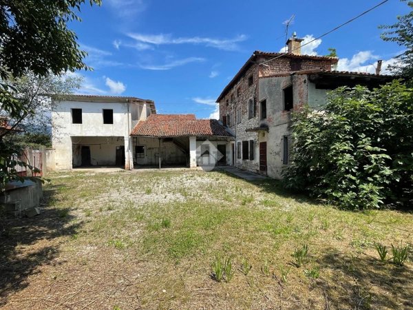 casa indipendente in vendita a Bassano del Grappa in zona Ponte Storto
