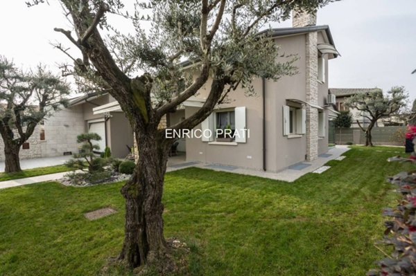 casa indipendente in vendita a Bassano del Grappa
