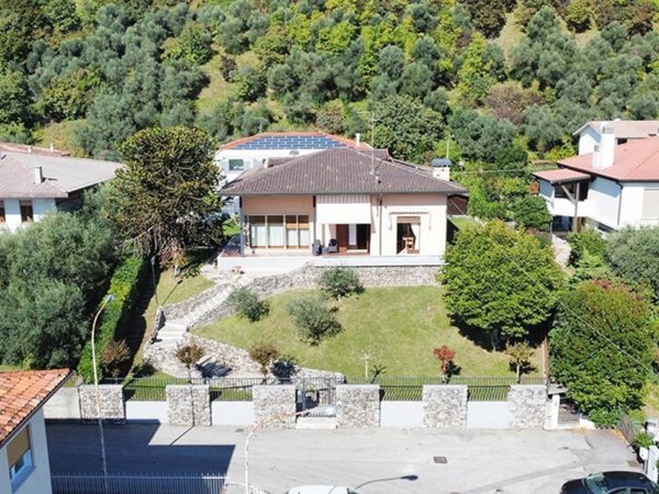 casa indipendente in vendita a Bassano del Grappa
