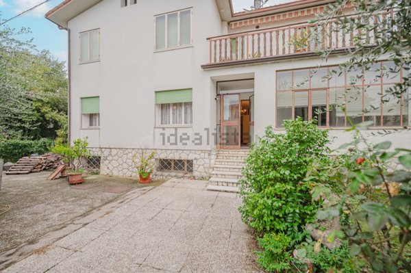 casa indipendente in vendita a Bassano del Grappa