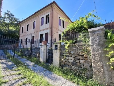 casa indipendente in vendita a Bassano del Grappa