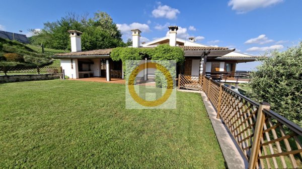 casa indipendente in vendita a Bassano del Grappa