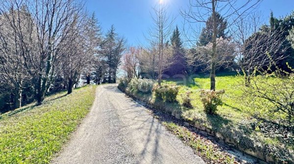 casa indipendente in vendita a Bassano del Grappa