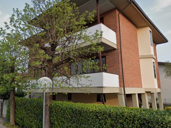 casa indipendente in vendita a Bassano del Grappa