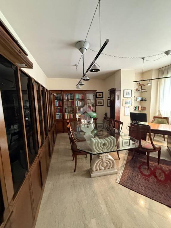 ufficio in vendita a Bassano del Grappa