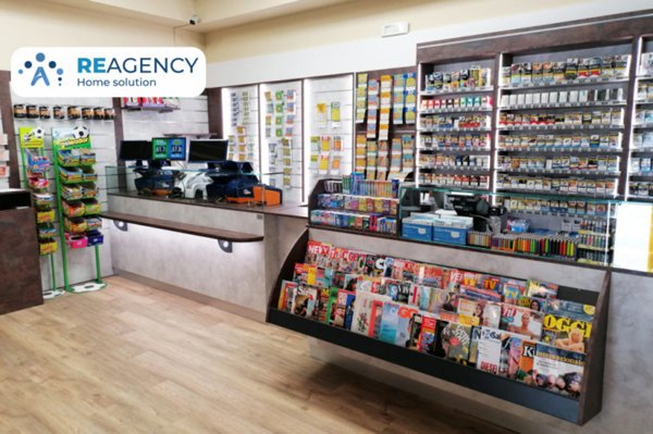 negozio in vendita a Bassano del Grappa