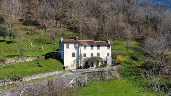 casa indipendente in vendita a Bassano del Grappa