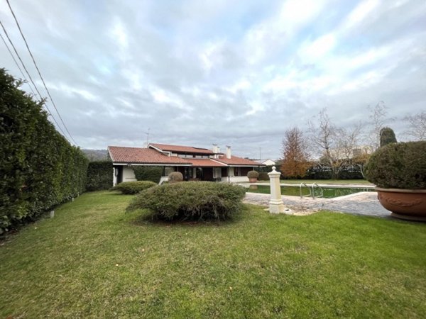 casa indipendente in vendita a Bassano del Grappa