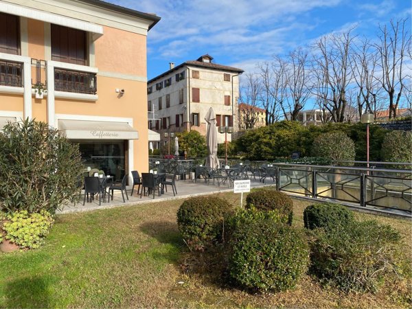 ufficio in vendita a Bassano del Grappa