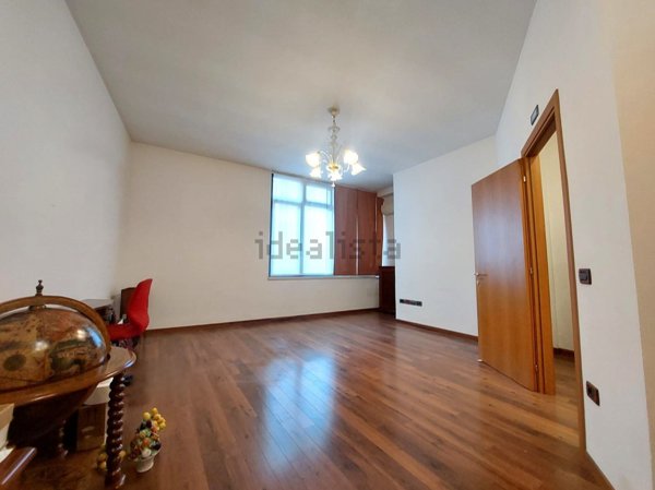 ufficio in vendita a Bassano del Grappa