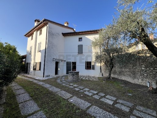 casa indipendente in vendita a Bassano del Grappa