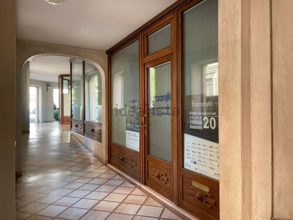 ufficio in vendita a Bassano del Grappa