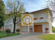casa indipendente in vendita a Bassano del Grappa