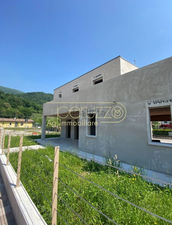 casa indipendente in vendita a Bassano del Grappa