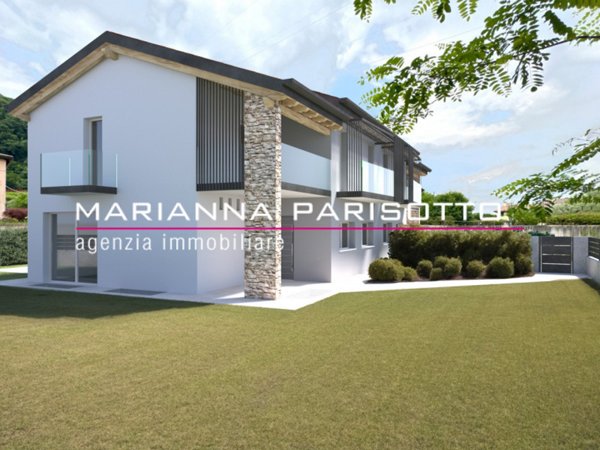 casa indipendente in vendita a Bassano del Grappa