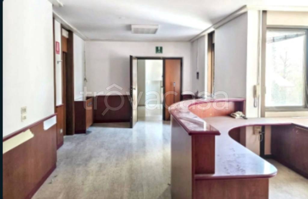 ufficio in vendita a Bassano del Grappa