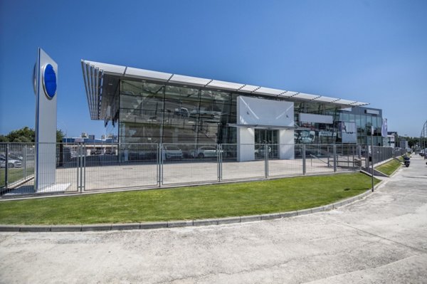 locale commerciale in vendita a Bassano del Grappa