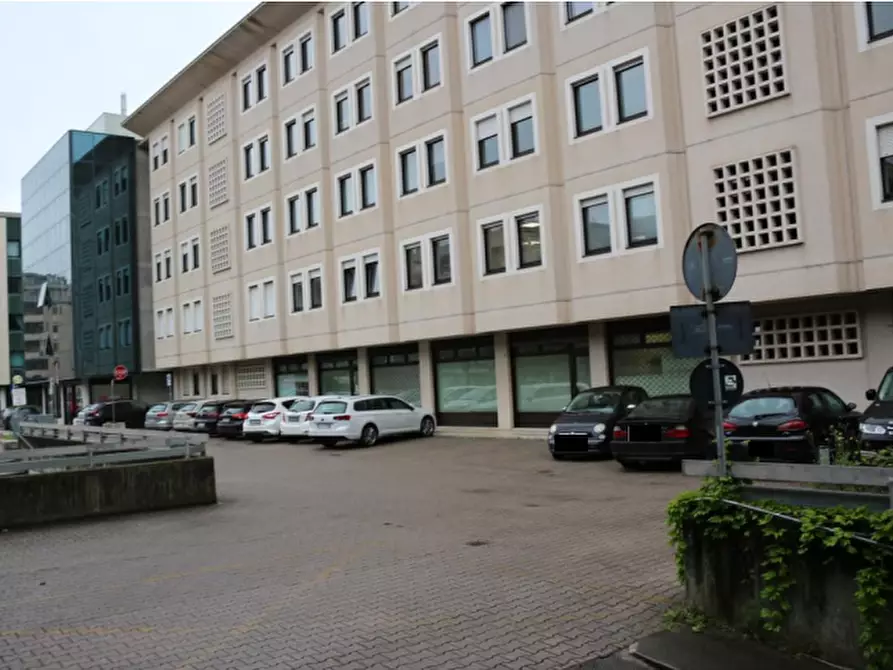 ufficio in vendita a Bassano del Grappa