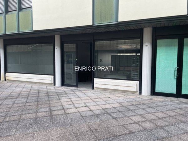 negozio in vendita a Bassano del Grappa