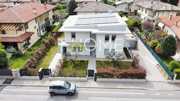casa indipendente in vendita a Bassano del Grappa
