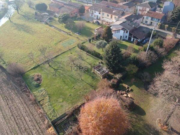 casa indipendente in vendita a Bassano del Grappa