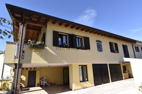 casa indipendente in vendita a Bassano del Grappa