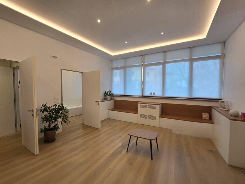 ufficio in vendita a Bassano del Grappa