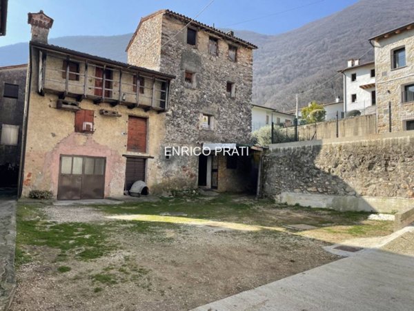 casa indipendente in vendita a Bassano del Grappa in zona Campese