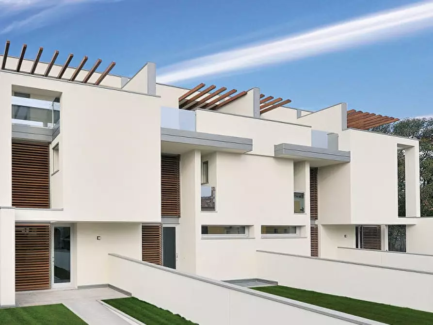 casa indipendente in vendita a Bassano del Grappa