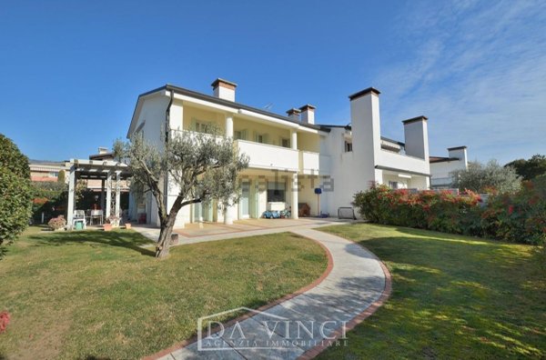 casa indipendente in vendita a Bassano del Grappa