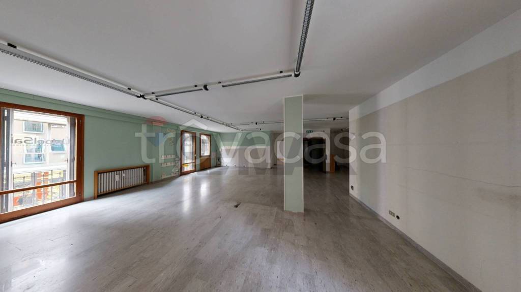 ufficio in vendita a Bassano del Grappa