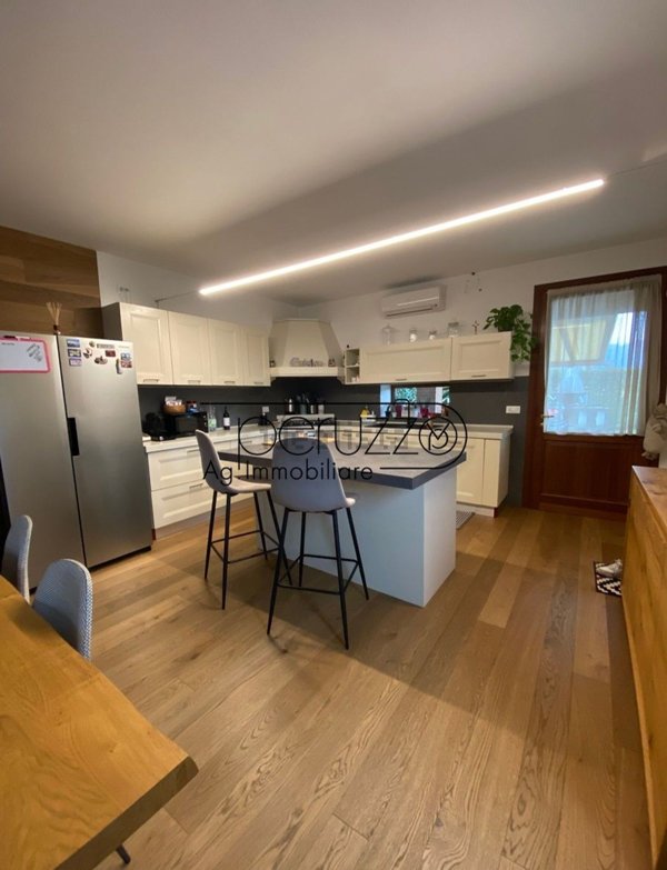 casa indipendente in vendita a Bassano del Grappa