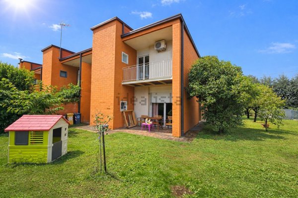casa indipendente in vendita a Bassano del Grappa