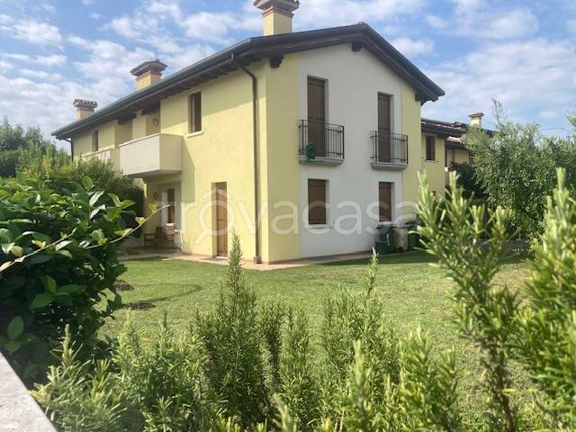 casa indipendente in vendita a Bassano del Grappa