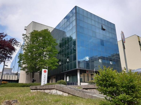 negozio in vendita a Bassano del Grappa