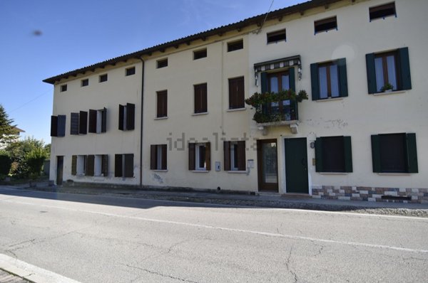 appartamento in vendita a Bassano del Grappa in zona Marchesane