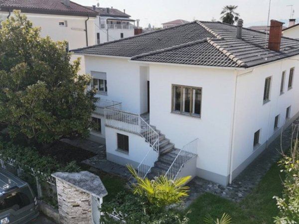 casa indipendente in vendita a Bassano del Grappa