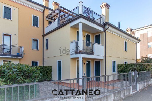 casa semindipendente in vendita a Bassano del Grappa