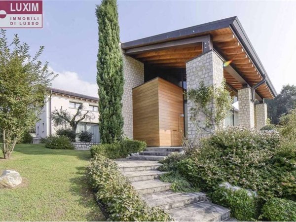 casa indipendente in vendita a Bassano del Grappa