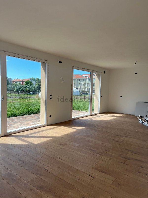 casa indipendente in vendita a Bassano del Grappa