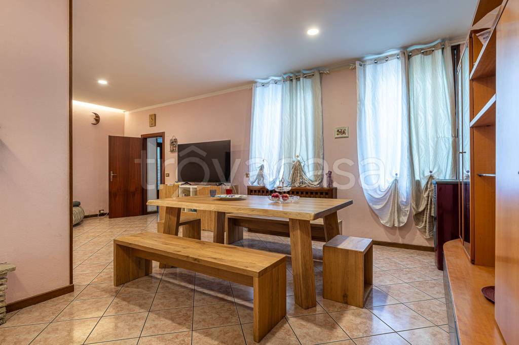 casa indipendente in vendita a Bassano del Grappa in zona Marchesane