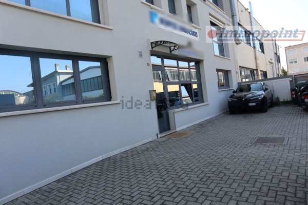 ufficio in vendita a Bassano del Grappa