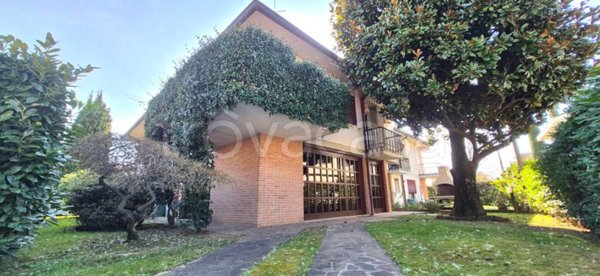 casa indipendente in vendita a Bassano del Grappa