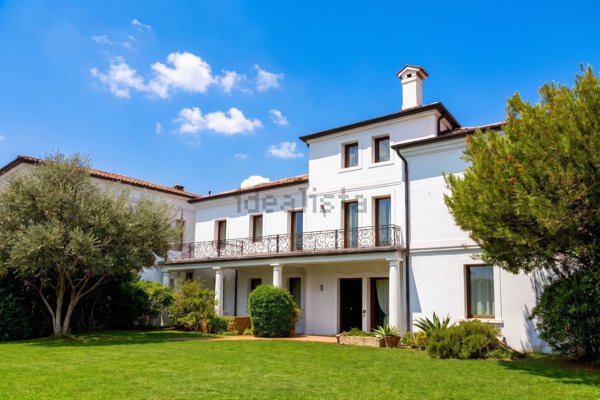 casa indipendente in vendita a Bassano del Grappa