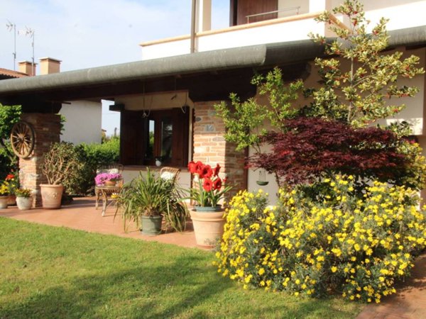 casa indipendente in vendita a Bassano del Grappa