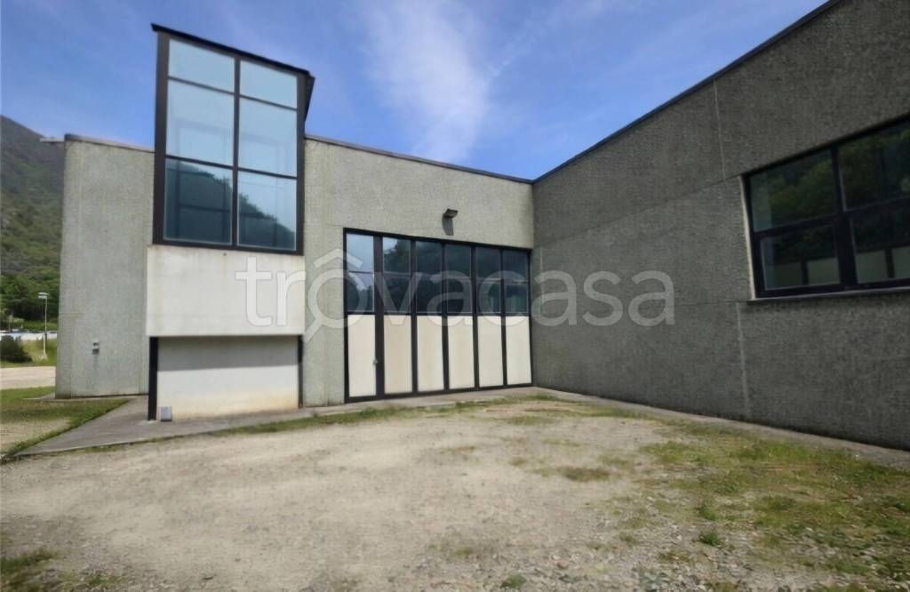 ufficio in vendita a Bassano del Grappa in zona Campese